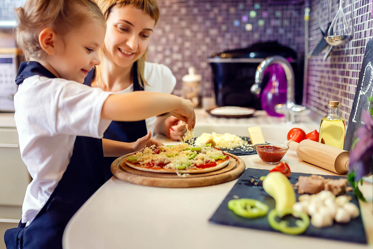 cocinar con niños: divertidas recetas primaverales para pequeños chefs