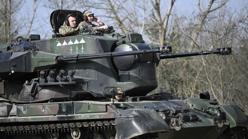 guerre en ukraine : washington va vendre à kiev 138 millions de dollars d’équipements militaires