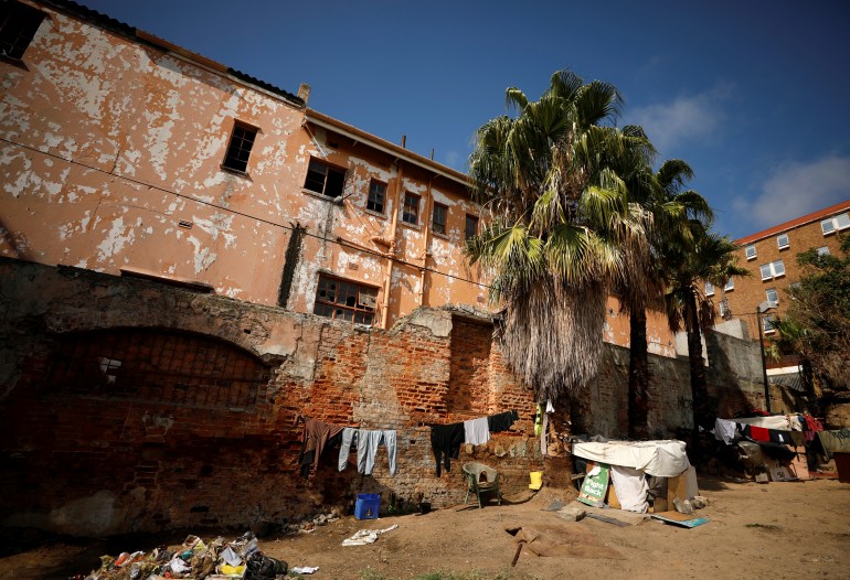 thirty years waiting for a house: south africa’s ‘backyard’ dwellers