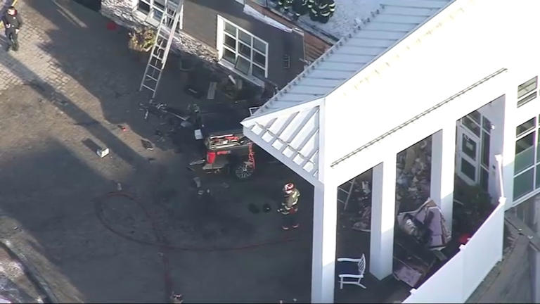 Driver dies after deliberately crashing into Devens health center