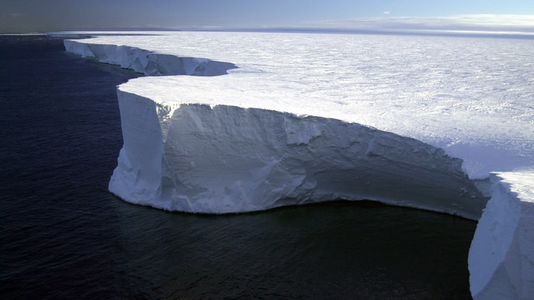 <p>Antarctica is home to colossal icebergs, some rivaling the size of small U.S. states. The largest recorded iceberg, B-15, broke away in 2000 and was about as big as Connecticut. These floating ice giants are a stark reminder of the continent’s dynamic and changing landscape, shaped by the forces of nature.</p>