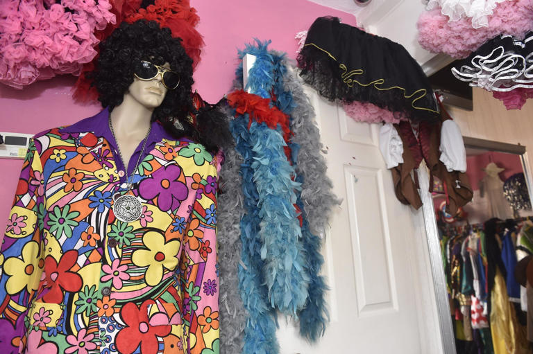 Waterlooville's Pink Party Shop puts 2,000 fancy dress costumes up for ...