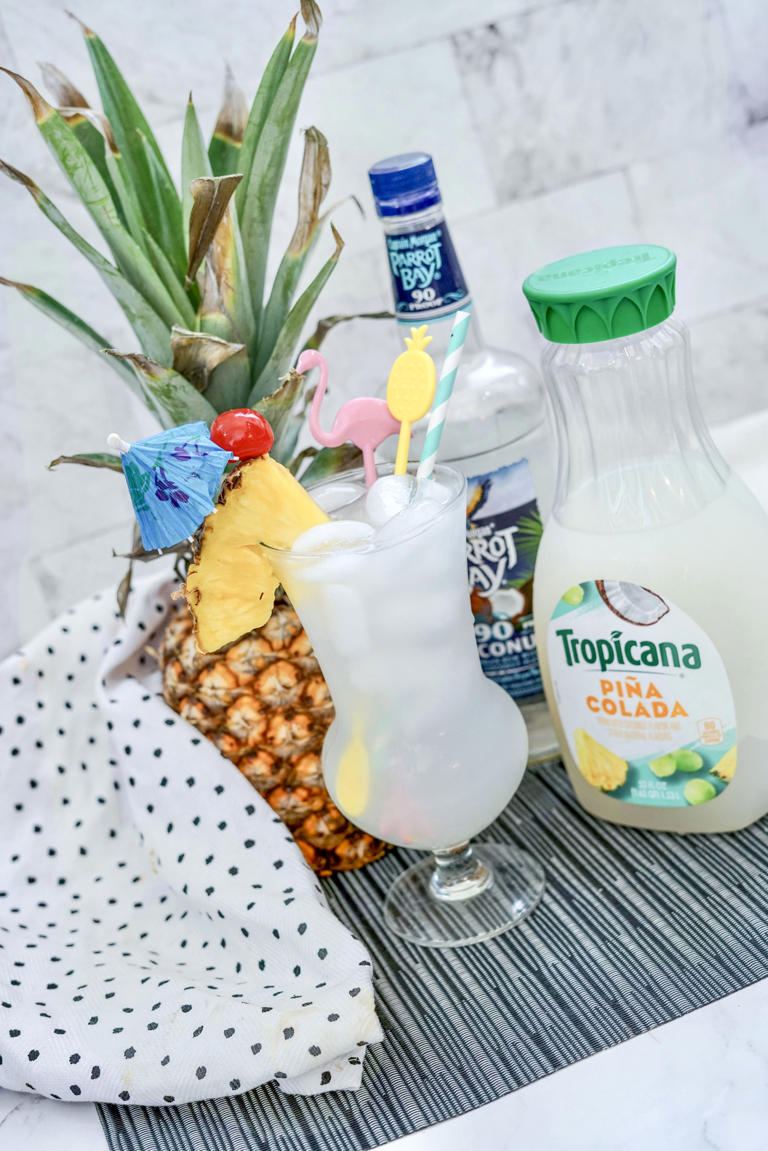 Easy Summer Cocktails: Easy Pina Colada Recipe