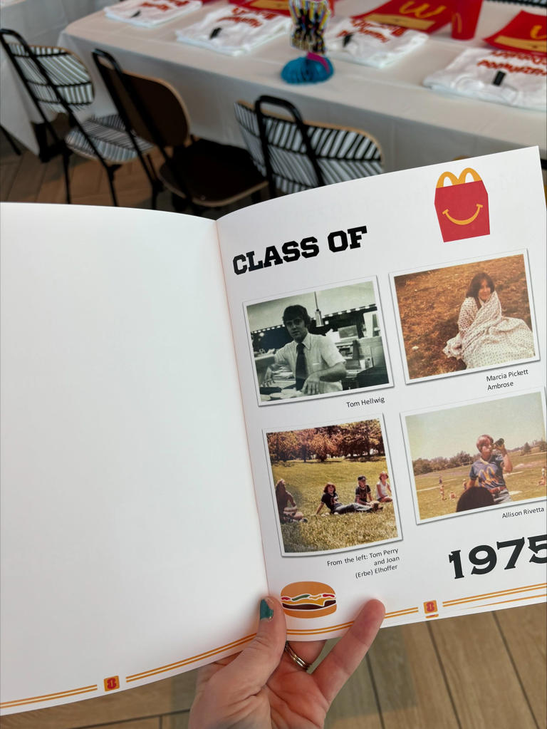 19 ex-McDonald's workers returned to their old restaurant for a 'Class ...