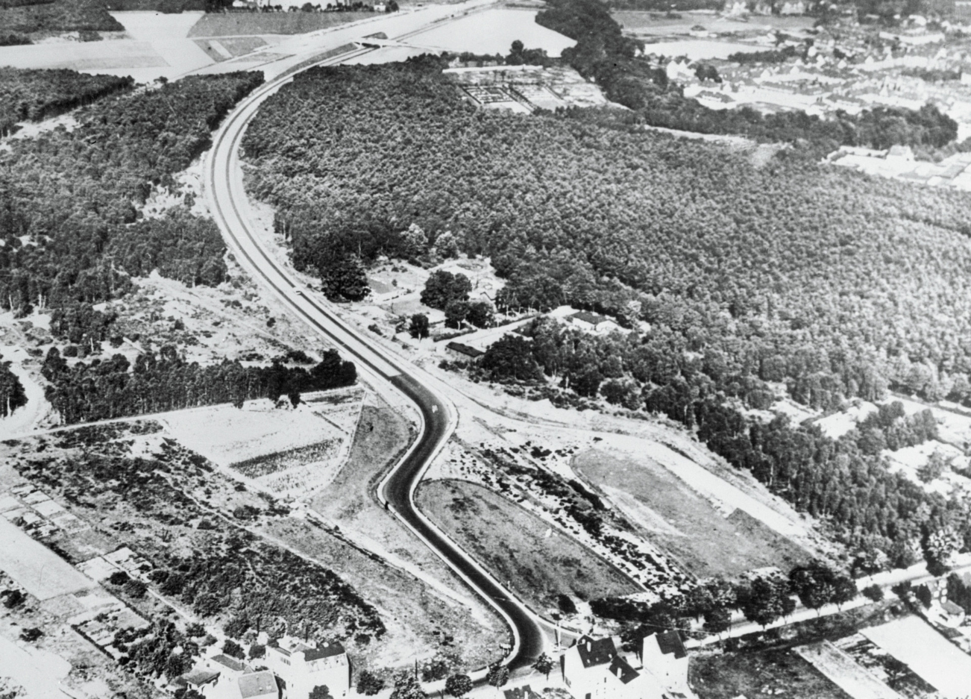 <p>Soon after Adolf Hitler came to power in 1933, the Nazi dictator approved an ambitious long-distance highway construction project. The Reichsautobahn system was the beginning of the German autobahns. This picture, taken from the Graf Zeppelin airship, shows the new highway between Cologne and Dusseldorf under construction.</p><p><a href="https://www.msn.com/en-us/community/channel/vid-7xx8mnucu55yw63we9va2gwr7uihbxwc68fxqp25x6tg4ftibpra?cvid=94631541bc0f4f89bfd59158d696ad7e">Follow us and access great exclusive content every day</a></p>