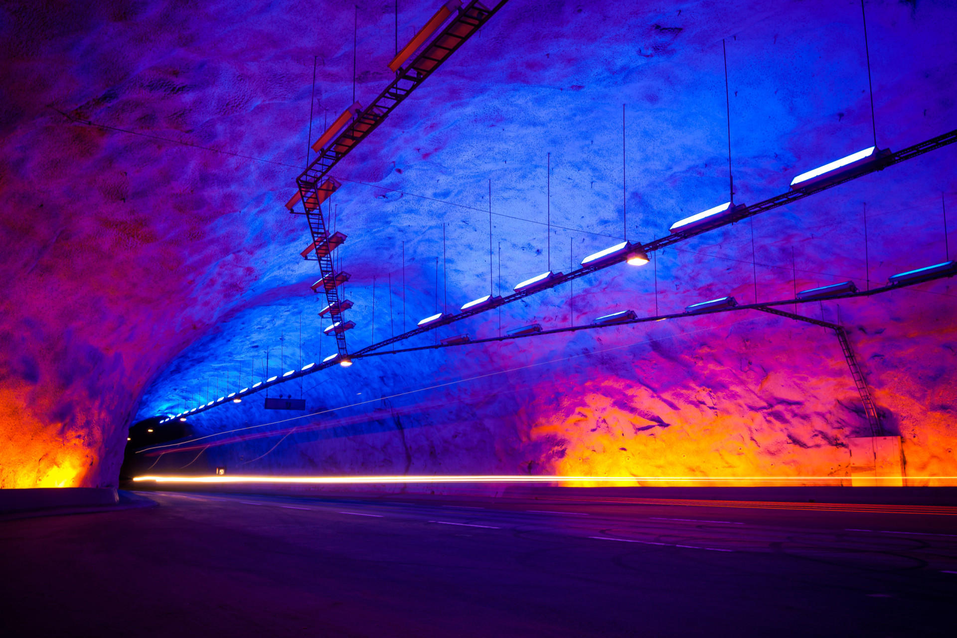 <p>The Lærdal Tunnel in Norway carries two lanes of European Route E16. At 15 miles long (24 km), this is the longest road tunnel in the world. It serves as the final link completing the main highway that now enables car travel between Oslo and Bergen.</p><p>You may also like:<a href="https://www.starsinsider.com/n/490475?utm_source=msn.com&utm_medium=display&utm_campaign=referral_description&utm_content=697904en-us"> What you might not know about angels</a></p>