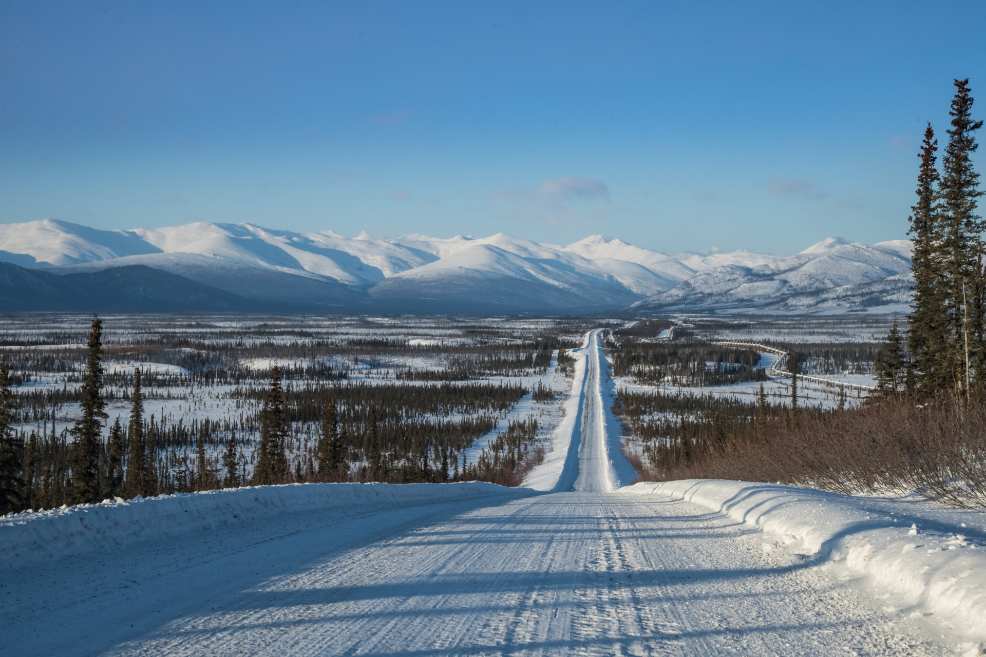<p>One of the most isolated roads in the US is the Dalton Highway in Alaska. Signed as Alaska Route 11, this is a 414-mile (666-km) road that connects Fairbanks with Deadhorse near the Arctic Ocean.</p><p><a href="https://www.msn.com/en-us/community/channel/vid-7xx8mnucu55yw63we9va2gwr7uihbxwc68fxqp25x6tg4ftibpra?cvid=94631541bc0f4f89bfd59158d696ad7e">Follow us and access great exclusive content every day</a></p>