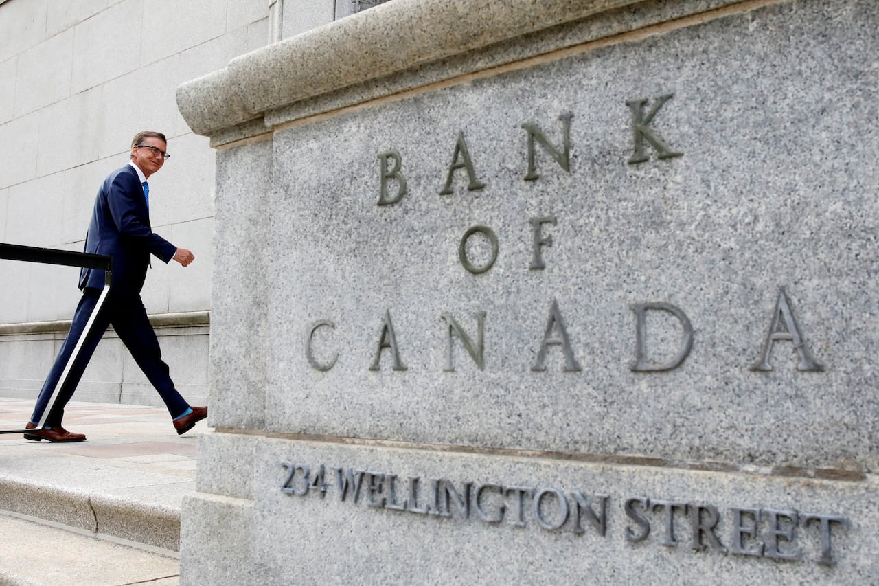 bank of canada holds key interest rate at 5%