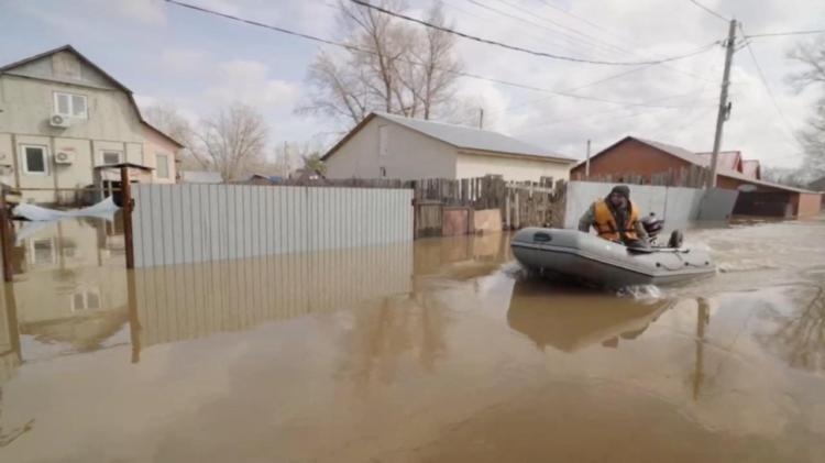 en images. fortes inondations en russie : la situation est « très très tendue » reconnaît le kremlin