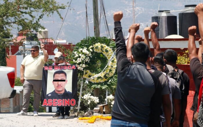 detienen a policía que asesinó al normalista de ayotzinapa, yanqui kothan gómez: amlo