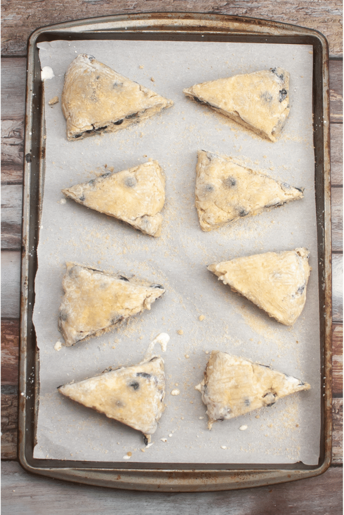 Best blueberry scones with delicious lemon zest