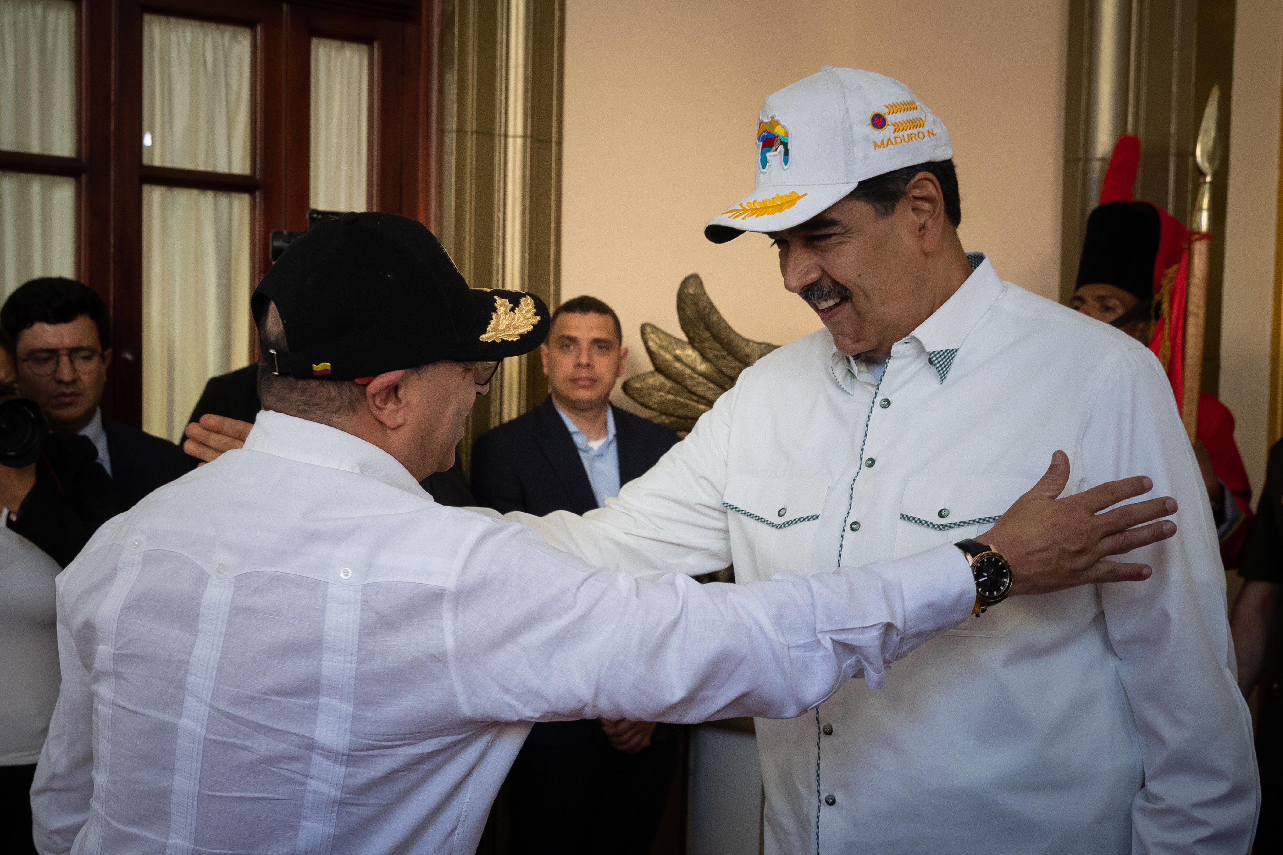 petro abrió puerta para que ecopetrol explote petróleo y gas en frontera con venezuela