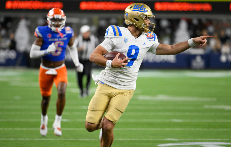 UCLA QB Collin Schlee heads for transfer portal