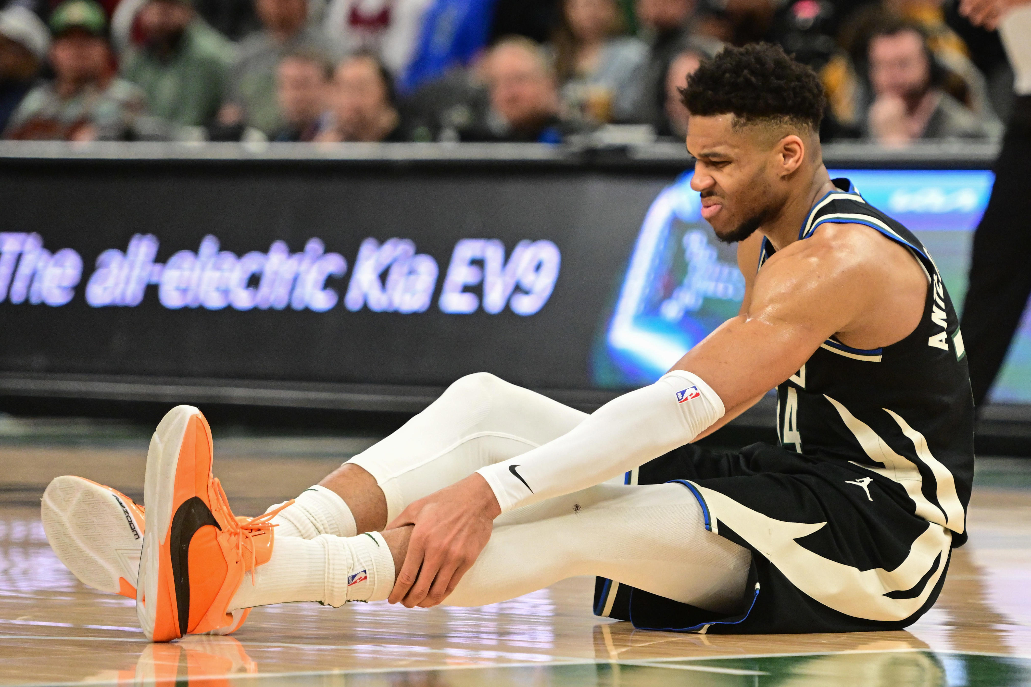 giannis antetokounmpo avoided major injury, but the bucks may still be in trouble