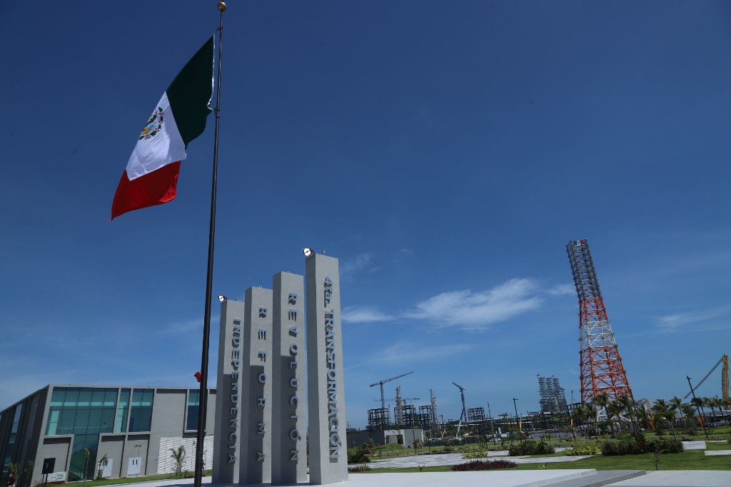 importaciones de eu de crudo mexicano caen a nivel más bajo: eia