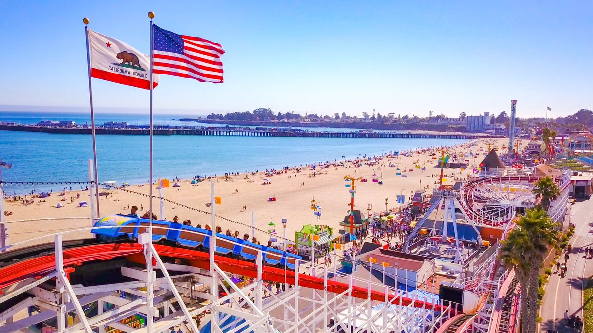 <p><strong>Where</strong>: Santa Cruz, California </p><p><strong>Season</strong>: Open year-round </p><p><strong>What's Free</strong>: Entry and entertainment </p><p>Santa Cruz Beach Boardwalk not only has an "open gate" policy, but it has a <em>ton </em>of free entertainment options too. There's something for everyone: Friday night movies on the beach, live music, trivia nights, acrobatic performances and DJ Dance parties are all complimentary for visitors.</p><p><a class="body-btn-link" href="https://go.redirectingat.com?id=74968X1553576&url=https%3A%2F%2Fwww.tripadvisor.com%2FAttraction_Review-g33048-d156830-Reviews-Santa_Cruz_Beach_Boardwalk-Santa_Cruz_California.html&sref=https%3A%2F%2Fwww.goodhousekeeping.com%2Flife%2Ftravel%2Fg60360295%2Ffree-amusement-parks-in-us%2F">Shop Now</a></p>