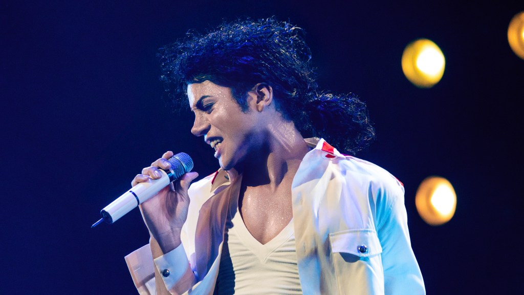 michael jackson biopic trailer electrifies cinemacon with moonwalking king of pop, ‘thriller' performance and more