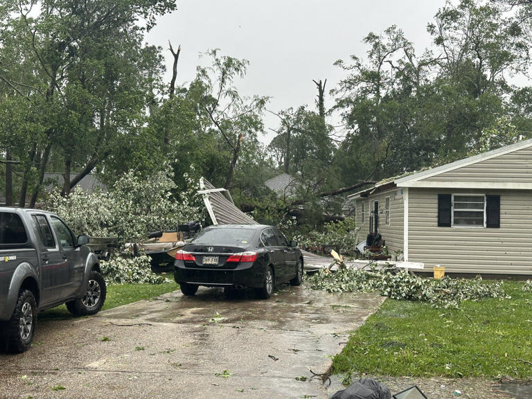 Focus shifts to clean up following severe weather outbreak, Slidell tornado