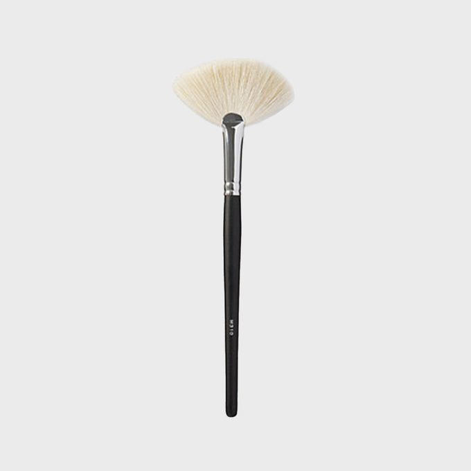 Morphe M310 Large Soft Fan Brush