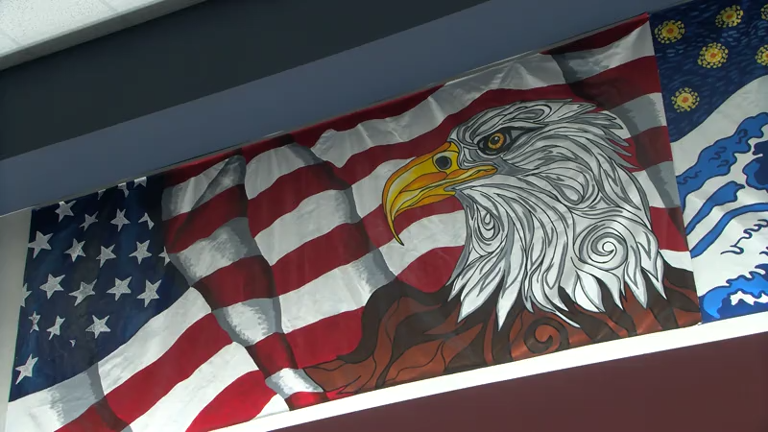 Mattoon Elementary Students Paint 14-foot Mural To Honor Veterans