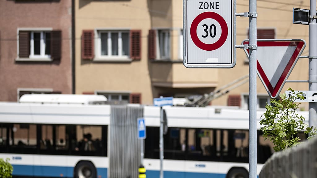 stadtzürcher parlament lehnt svp-initiative ab: nein zu tempo-30-verbot auf hauptstrassen
