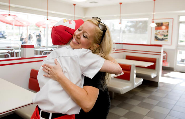 In-N-Out’s billionaire heiress says she queued for 2 hours to land a ...