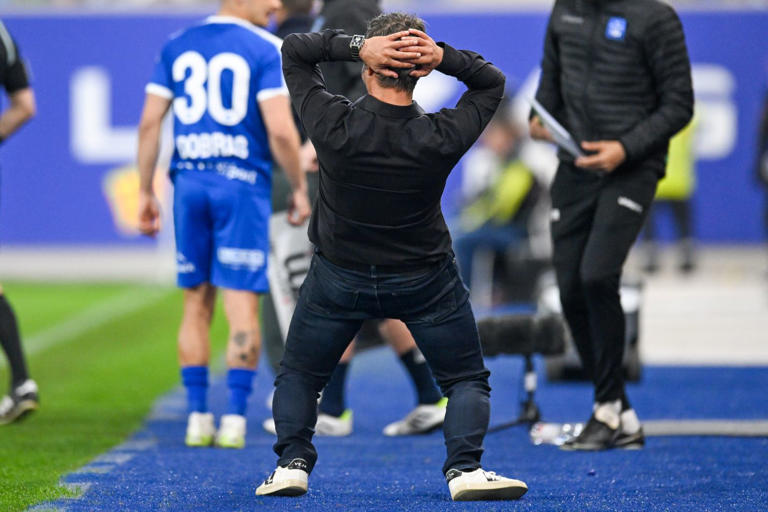 Fc Blau Weiß Linz Coach Scheiblehner „wahnsinn Was Da Entschieden Wird Es Geht Um Existenz 