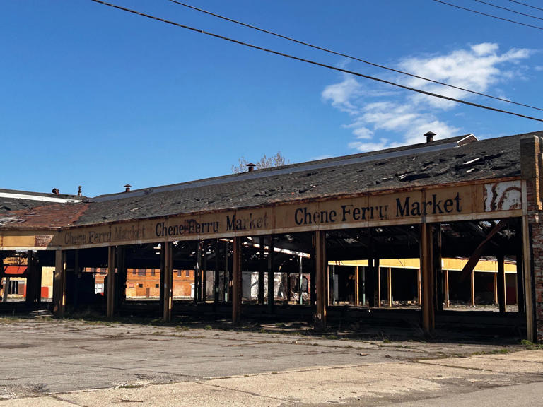 Ghost signs of Detroit: Faded ads reveal city’s forgotten commercial ...