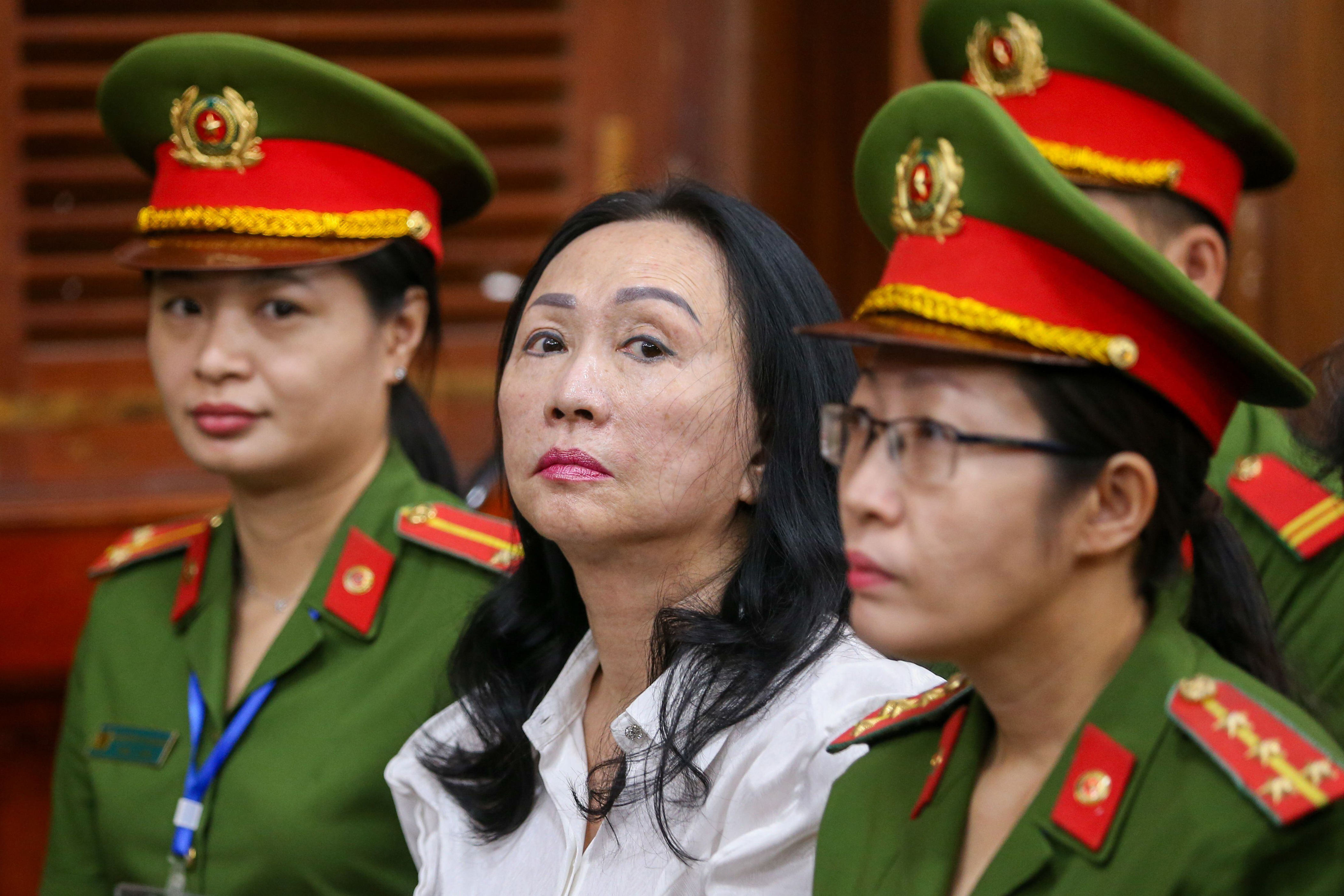 empresaria es condenada a muerte por fraude masivo en vietnam