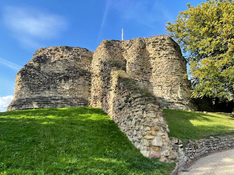 Mystery of 'forgotten' dungeon beneath Pontefract Castle in Yorkshire continues as survey finds no evidence of chamber