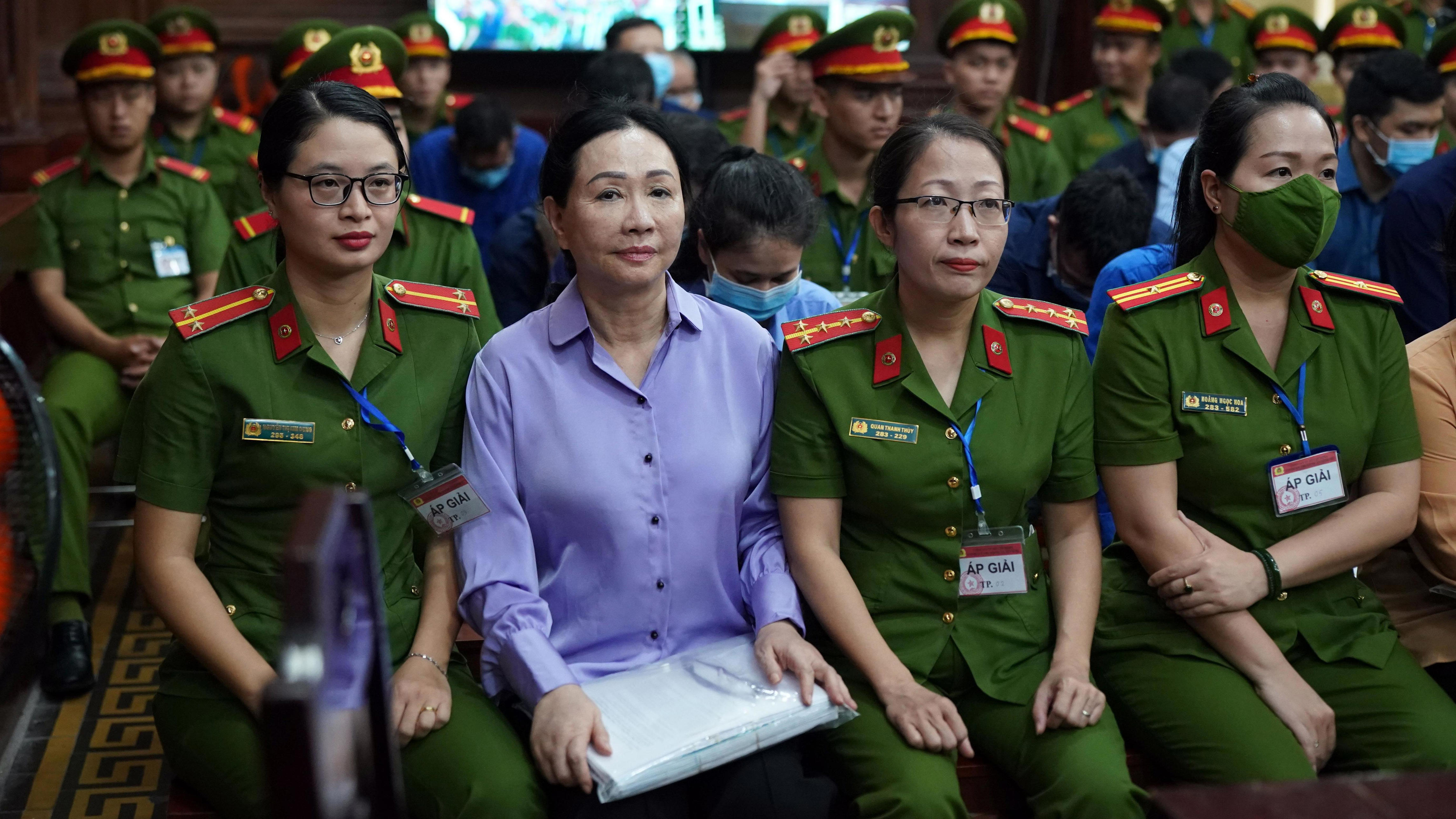 la multimillonaria vietnamita condenada a muerte por uno de los mayores fraudes bancarios de la historia