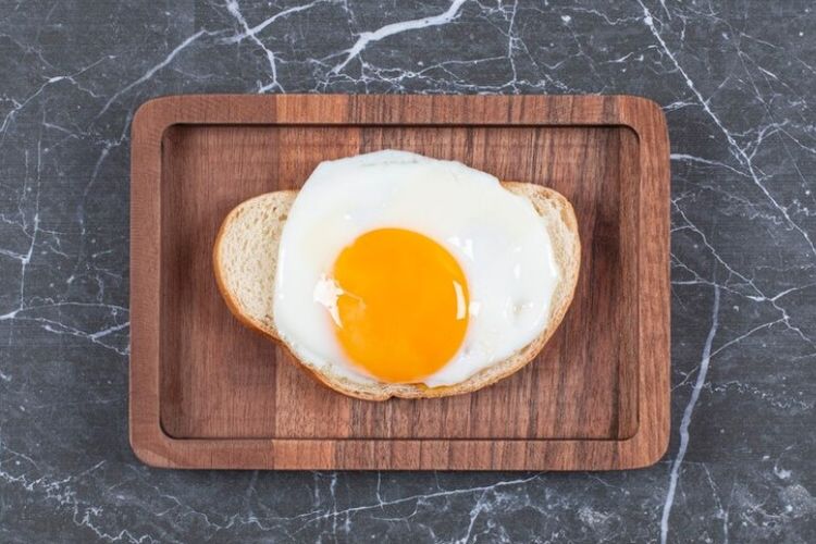 lebih bagus mana putih telur vs kuning telur untuk kesehatan?