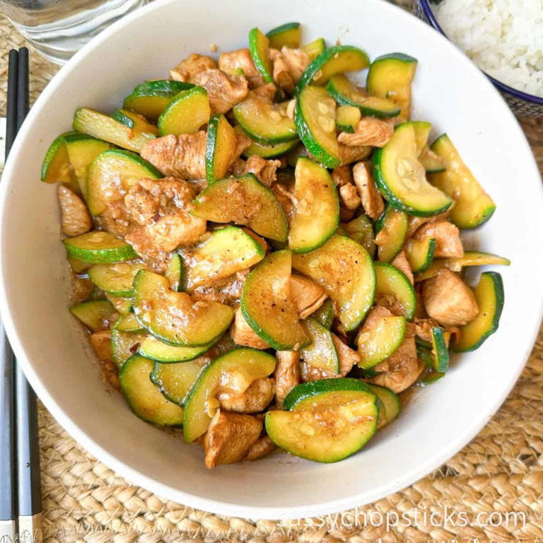 Delicious Chinese Zucchini Stir Fry: With Chicken