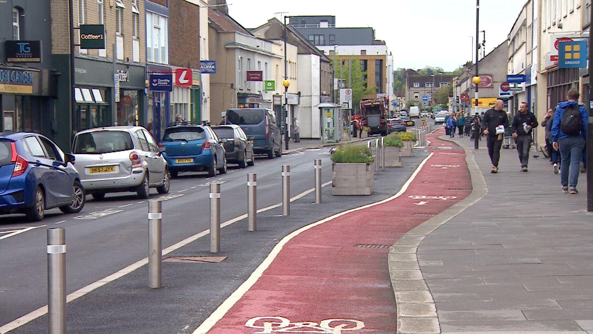 'optical illusion' cycle lane to get overnight fix