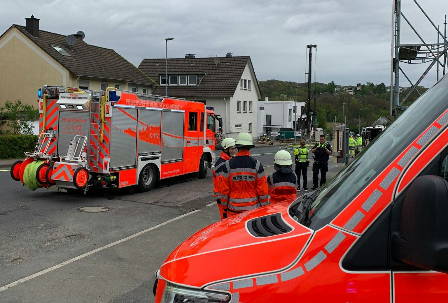 Verkehrschaos: Nach Gasunfall War Altenberger-Dom-Straße In Bergisch ...