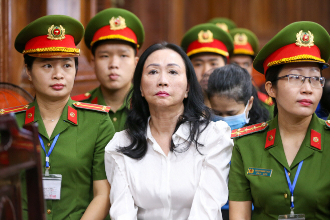 베트남, '17조원 횡령' 쯔엉 미 란 회장에 사형 선고