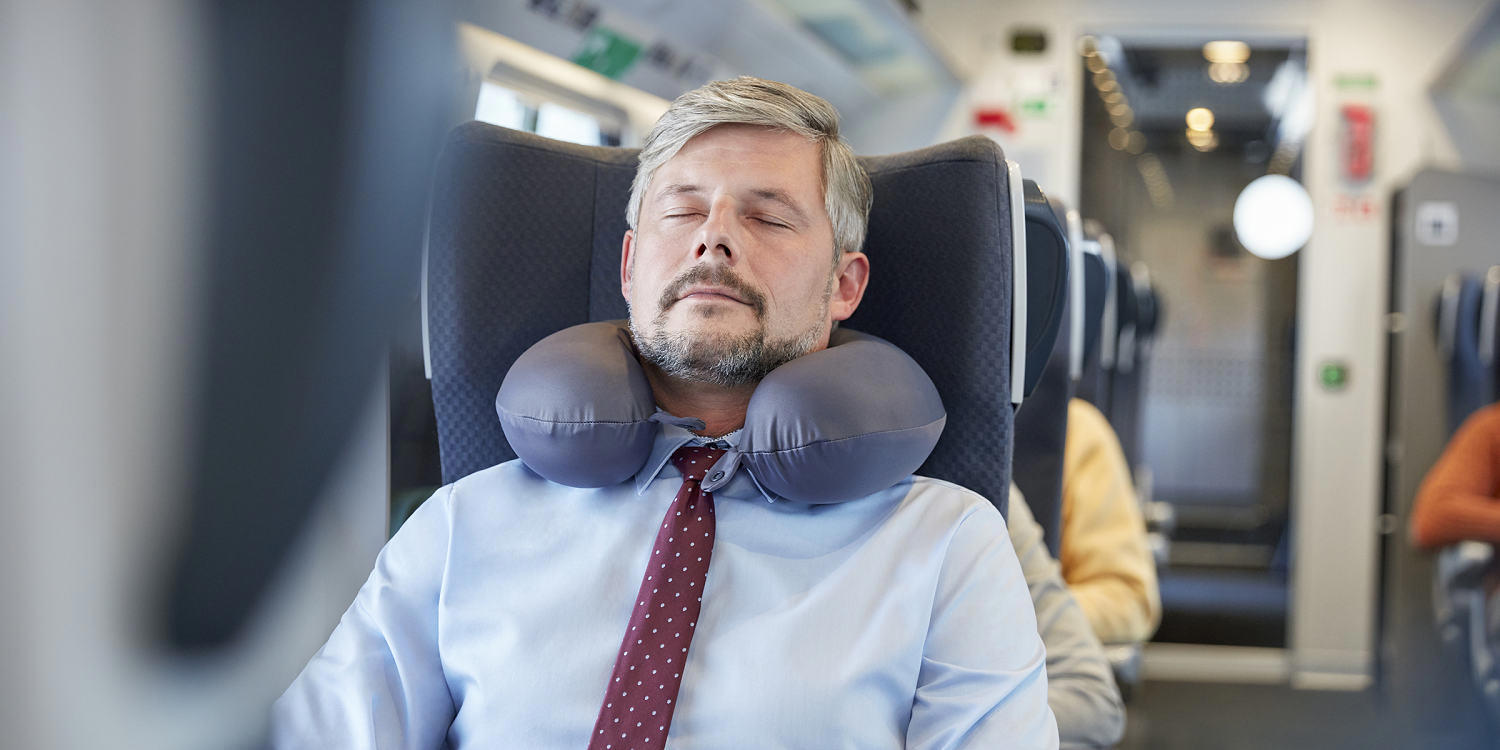 How to find a travel pillow that can actually help you relax even in How to find a travel pillow that can actually help you relax even in