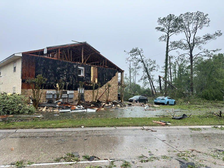 Focus shifts to clean up following severe weather outbreak, Slidell tornado