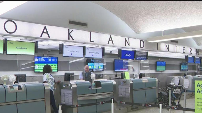 Oakland officials vote to add "San Francisco Bay" to Oakland International Airport's name