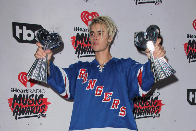Pop star Justin Bieber and his spouse Hailey have encou […]