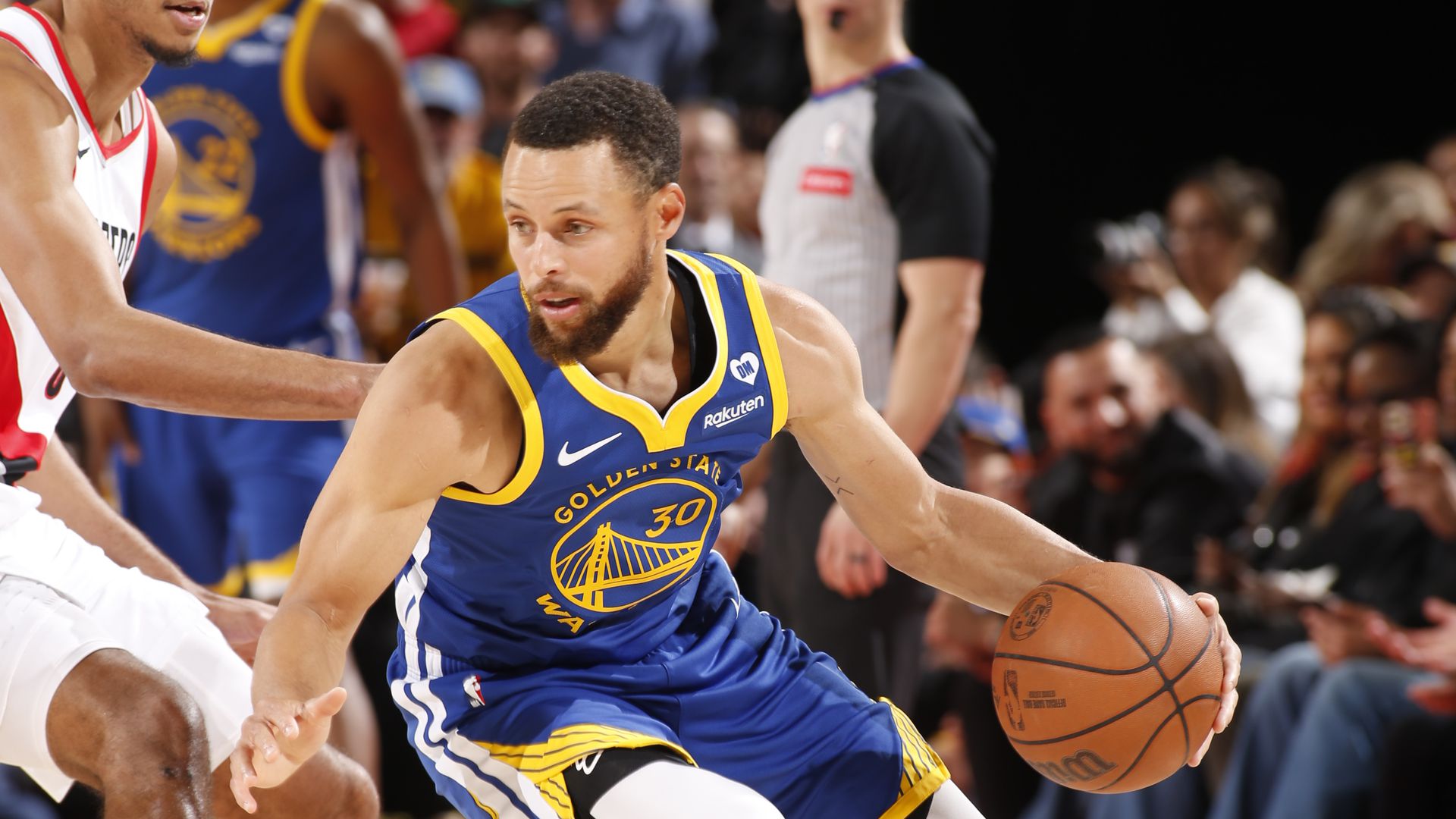 steph curry leads warriors to fourth-quarter comeback against trail blazers