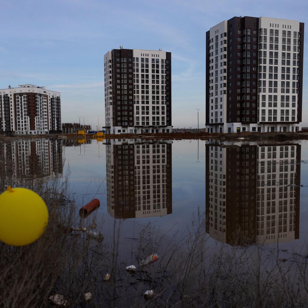 verheerende überschwemmungen in russland: großstadt orenburg erwartet höhepunkt der flutwelle