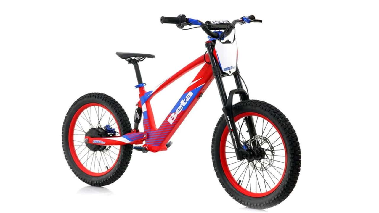 get your kids on two wheels with beta’s e-kinder race e-bikes