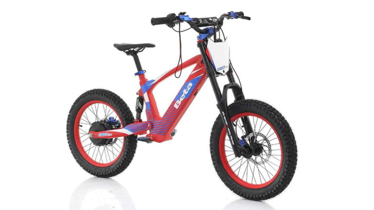 Get Your Kids On Two Wheels With Beta’s E-Kinder Race E-Bikes