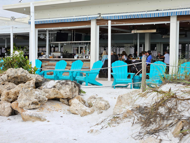 Best Beach Bar In Sarasota, Bradenton? My Favorite For Food, Drinks 