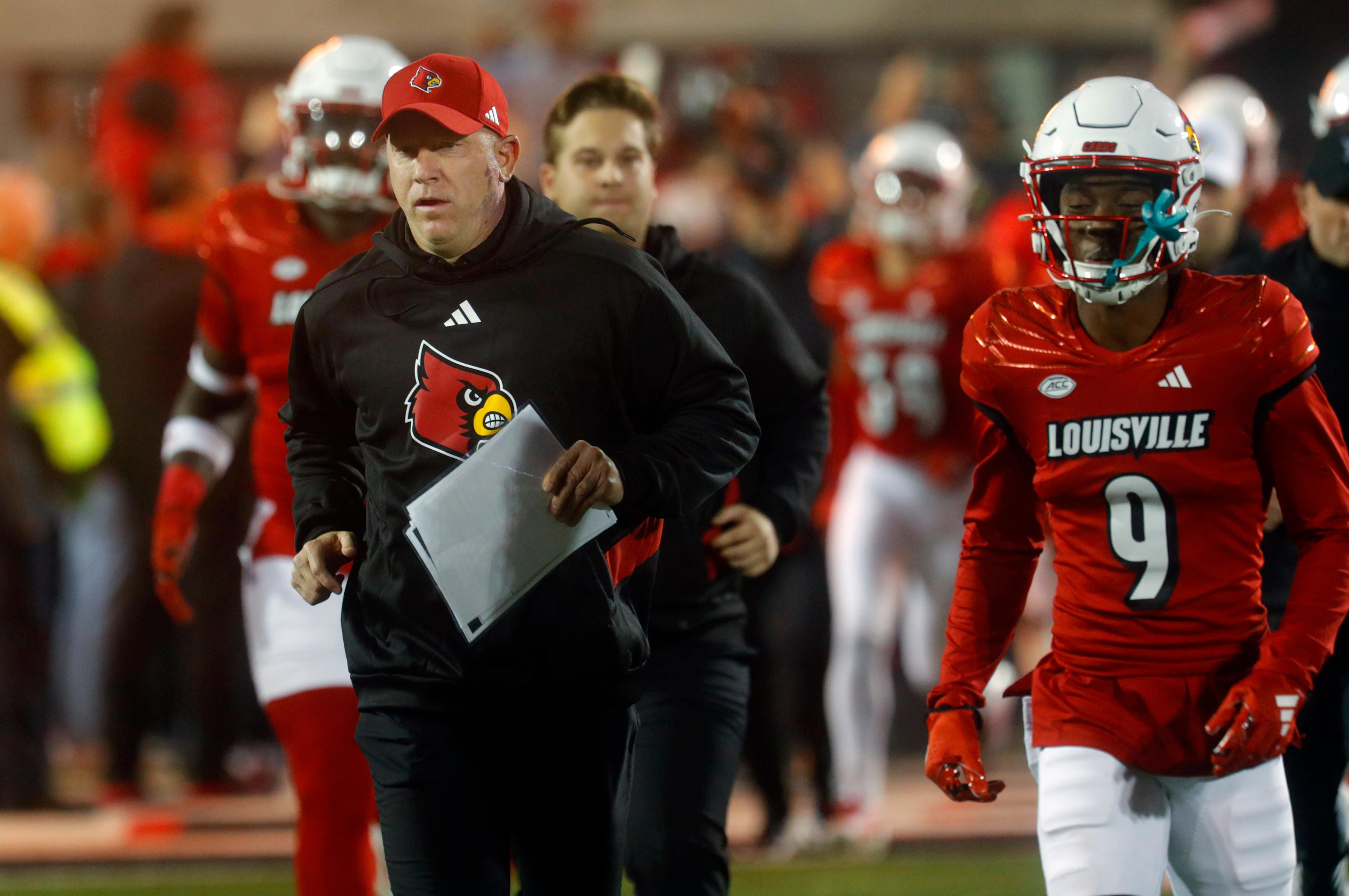 How Jeff Brohm's Debut With Louisville Football Compares To Other ...