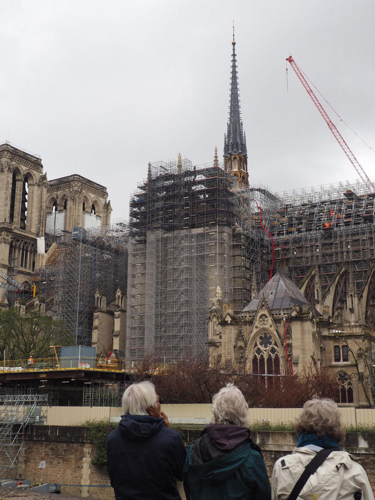 Dezeen video captures reconstructed spire at Notre-Dame