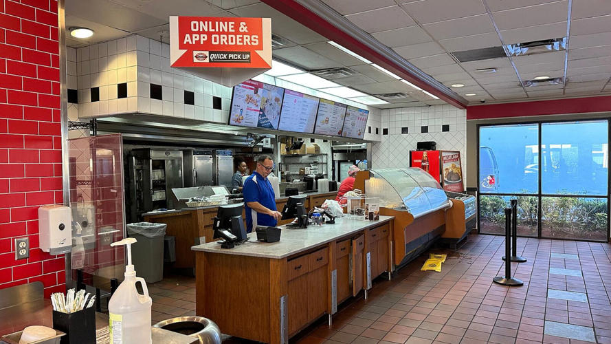 Bankrupt Fast-Food Chain Nears Total Collapse as More Locations Shut Down