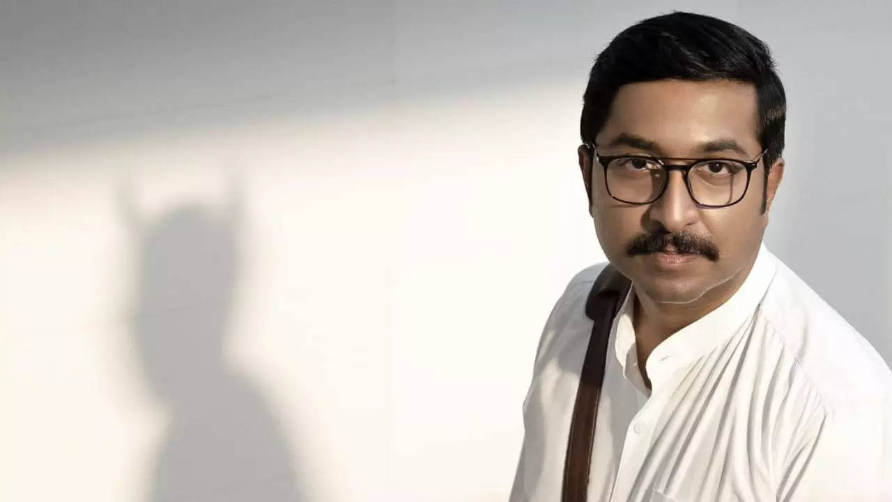 vineeth sreenivasan says as a filmmaker he would never do a film like ‘mukundan unni associates’