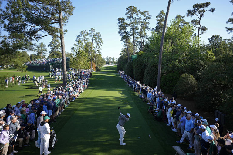 Tiger Woods is still grinding at the Masters, looking to make the cut